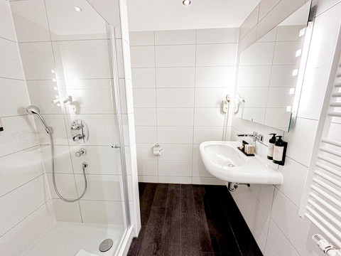 Luxury suite badkamer